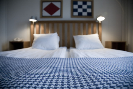 Hotellsäng
